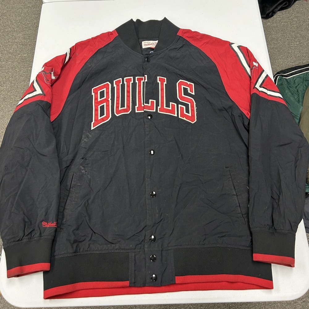 Mitchell & Ness Chicago Bulls Jacket Mens XL Black Red Snap Front Windbreaker